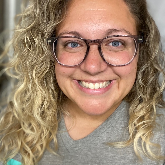 Meet your Posher, Toni - Picture 1 of 1